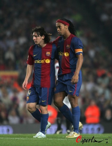 以确保中场 以确保中场