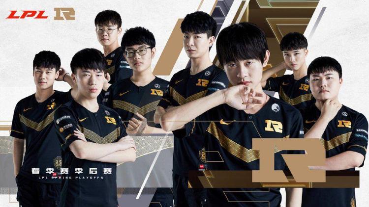 比肩亚马尔 比肩亚马尔